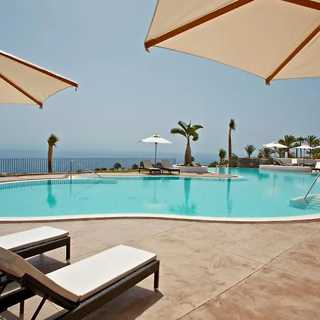 Beach Peaceful Seclusion, 2 Bdr